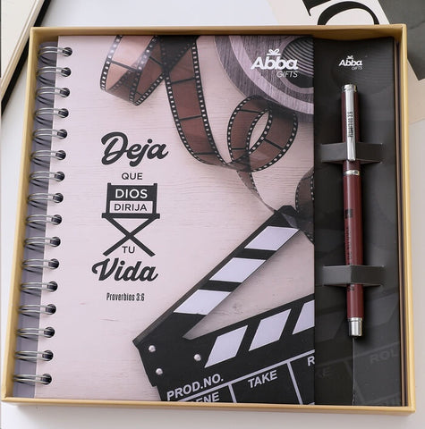 Pack libreta y bolígrafo. Deja que Dios dirija tu vida