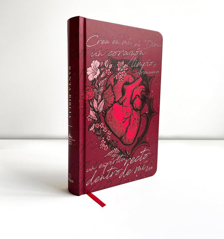 Biblia RVR60 Nombres de Dios crea en mí un corazón limpio (rosada) / Spanish Bib le RVR 1960.