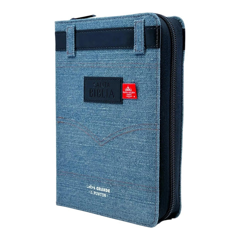 Biblia Reina Valera 1960 tamaño portátil Letra Grande 11 puntos cubierta tela jean con cinturón piel negra. Con cierre e índice. Colección Jean.